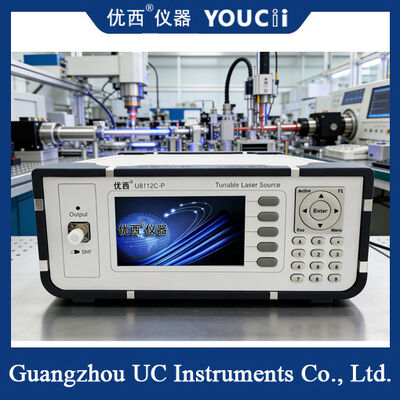 دقة الطول الموجي النسبي ± 5 مساءً مصدر ليزر قابل للضبط يتميز بمنفذ USB RS232